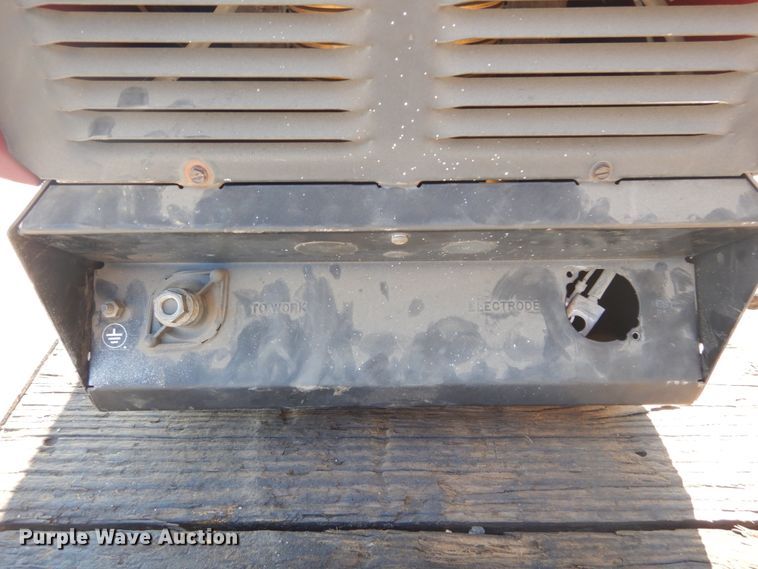 image for item GR9756 Lincoln Electric Ranger 8 welder