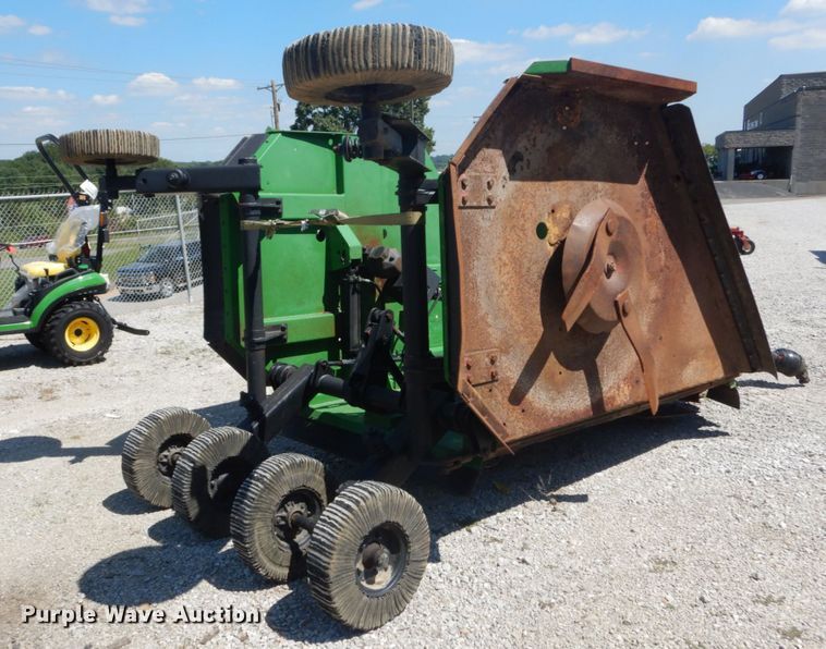 image for item GR9757 Bush Hog 2615L batwing rotary mower