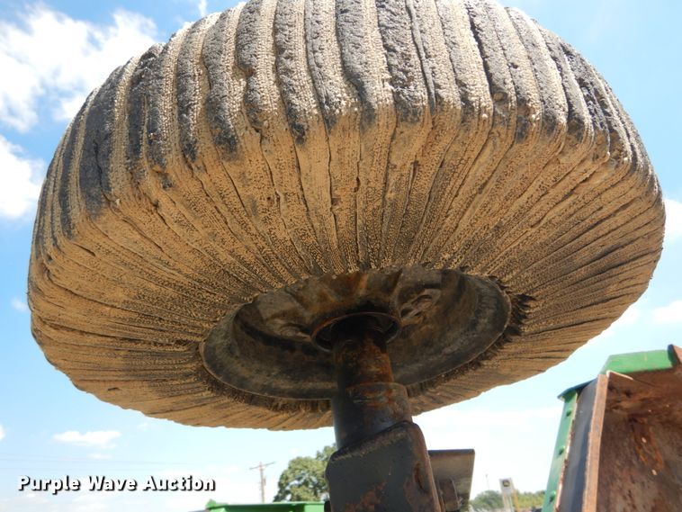 image for item GR9757 Bush Hog 2615L batwing rotary mower