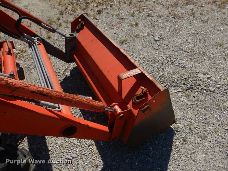 image for item GR9765 Kubota B2150  tractor