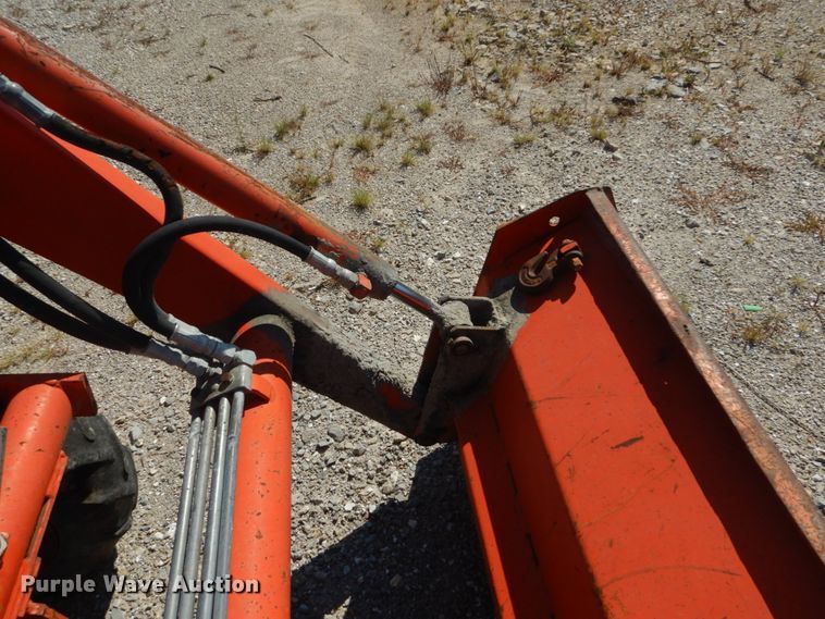 image for item GR9765 Kubota B2150  tractor