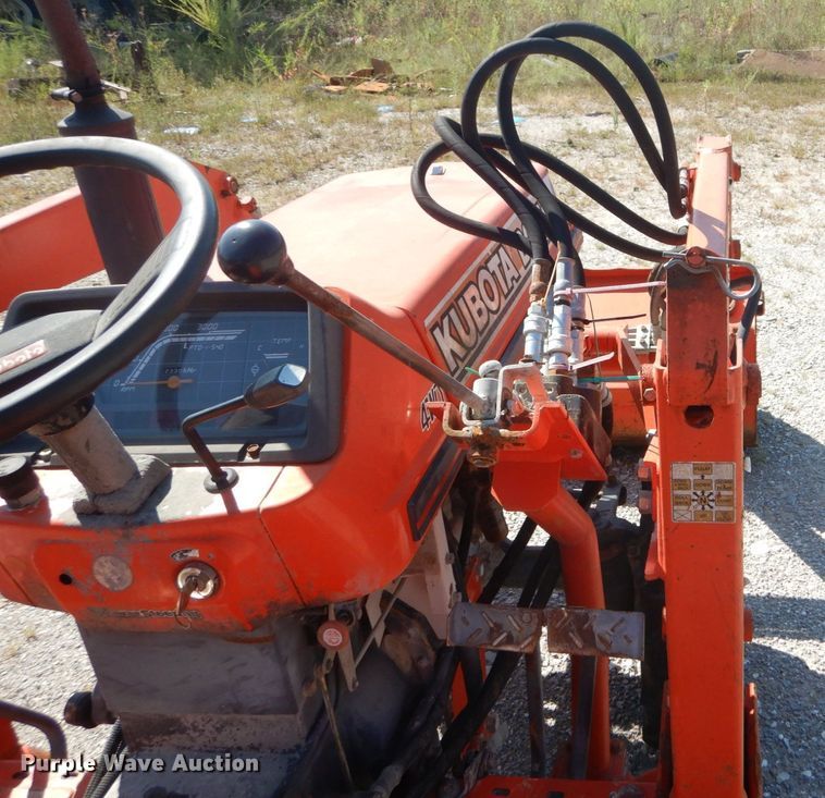 image for item GR9765 Kubota B2150  tractor