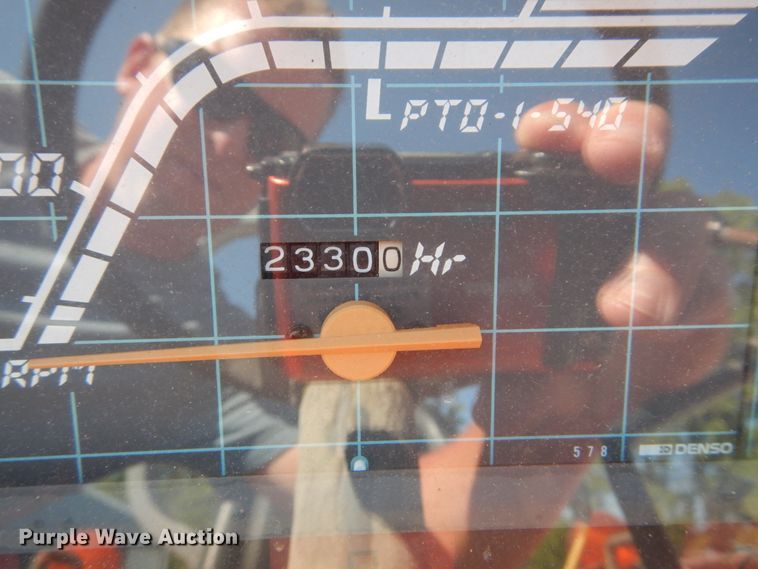 image for item GR9765 Kubota B2150  tractor