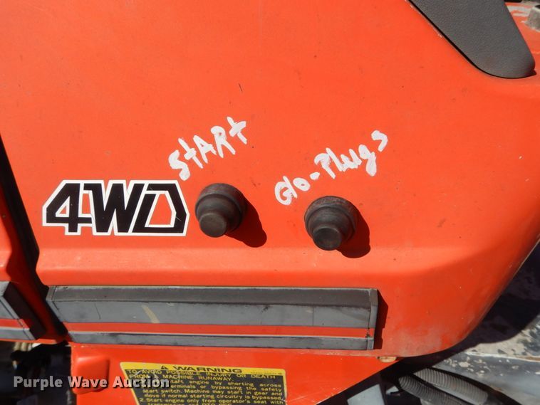 image for item GR9765 Kubota B2150  tractor