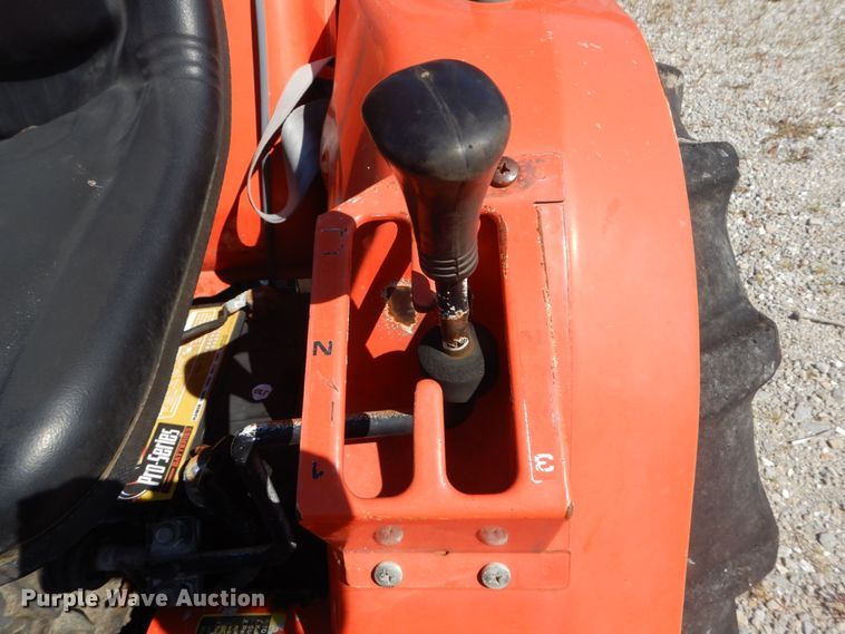 image for item GR9765 Kubota B2150  tractor