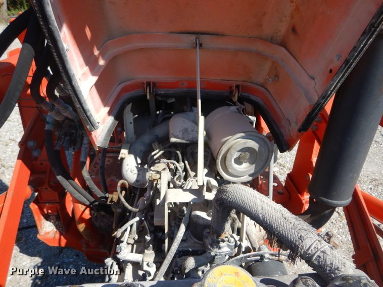 image for item GR9765 Kubota B2150  tractor