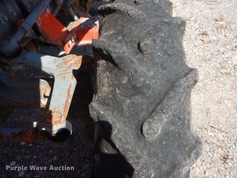 image for item GR9765 Kubota B2150  tractor