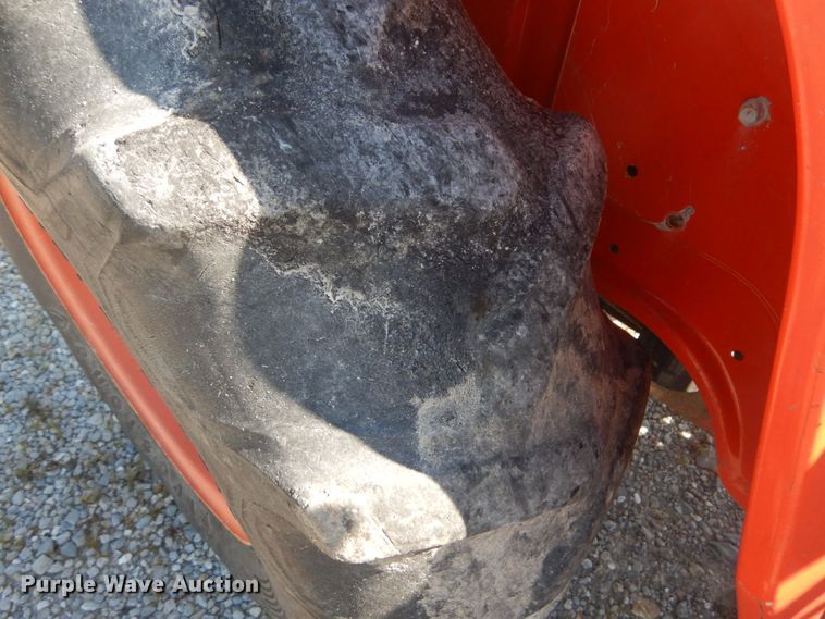 image for item GR9765 Kubota B2150  tractor