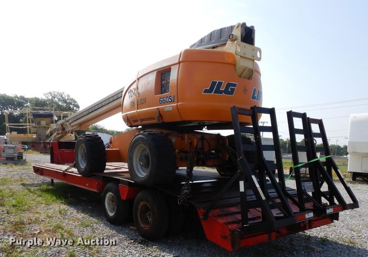 image for item GT9353 1975 Hyster drop deck equipment trailer
