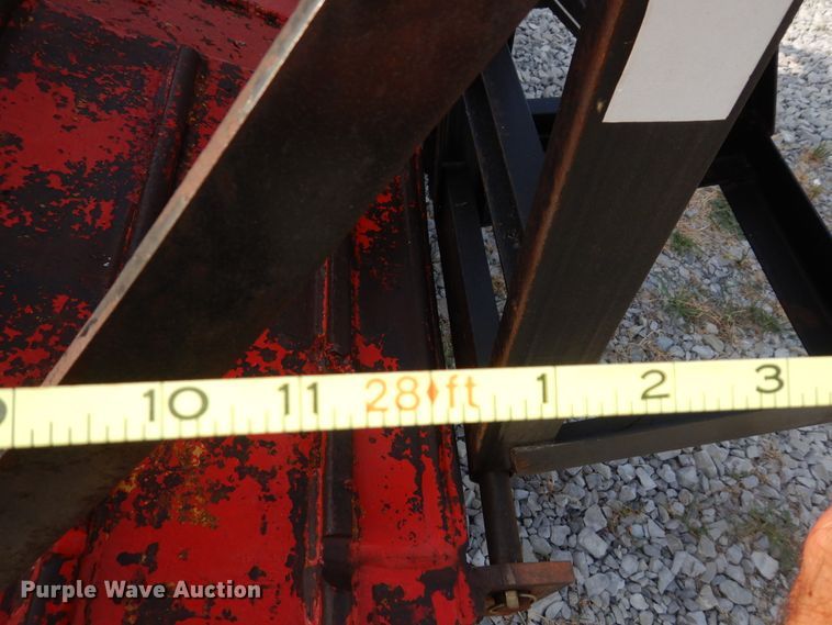 image for item GT9353 1975 Hyster drop deck equipment trailer