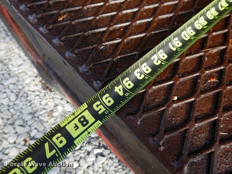 image for item GT9353 1975 Hyster drop deck equipment trailer