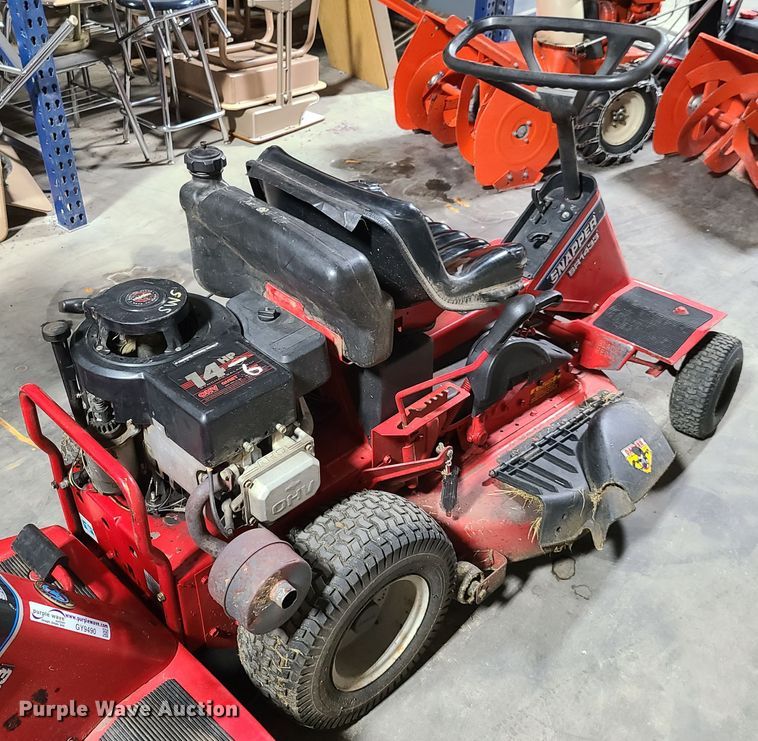 image for item GY9489 (2) Snapper SR1433 lawn mowers