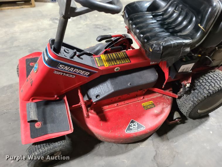 image for item GY9489 (2) Snapper SR1433 lawn mowers