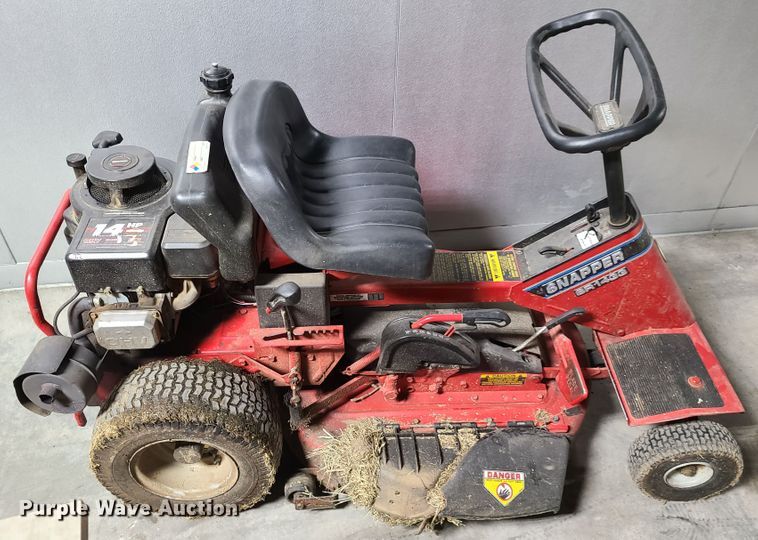 image for item GY9489 (2) Snapper SR1433 lawn mowers