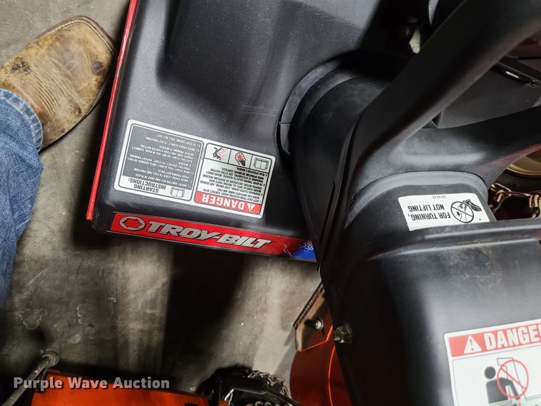 image for item GY9492 (3) snow blowers