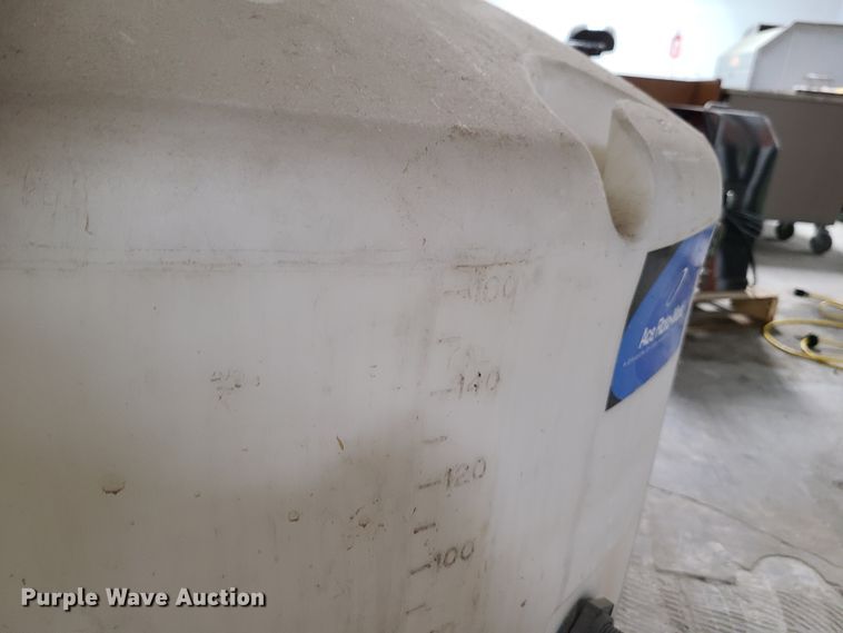 image for item GY9500 Poly water tank