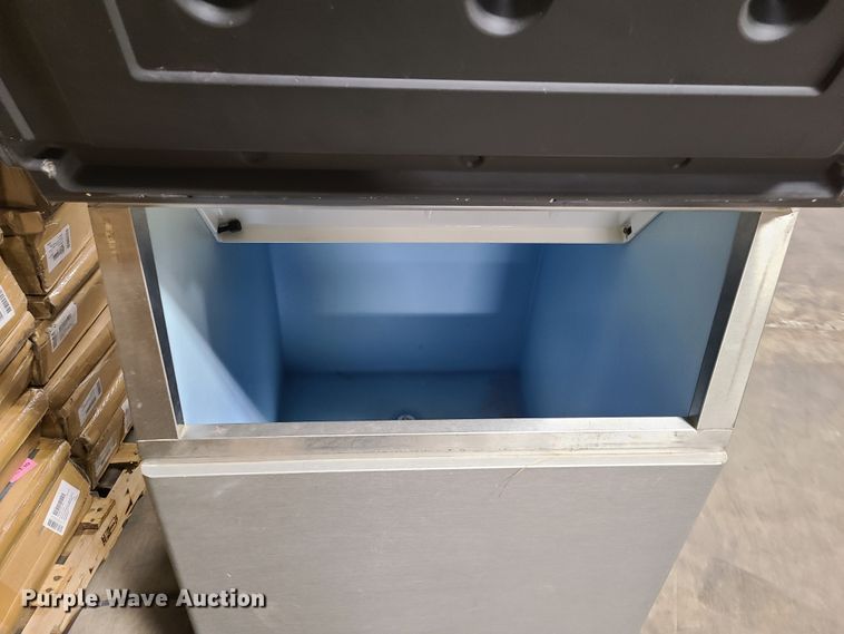 image for item GY9501 Hoshizaki KML-600MAH ice maker