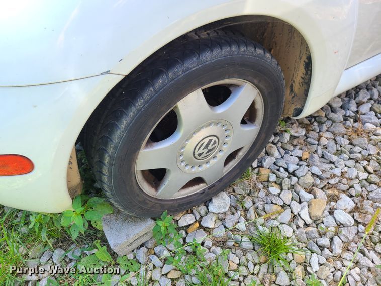 image for item GY9553 1998 Volkswagen New Bettle
