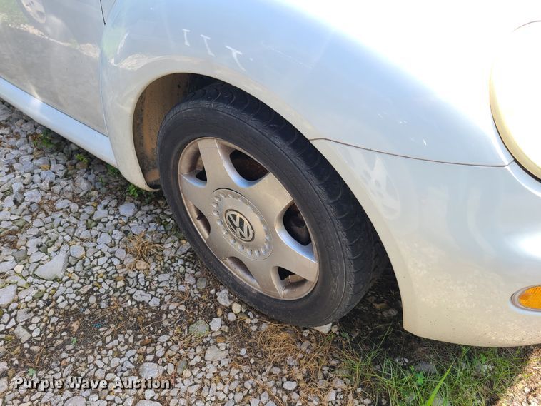 image for item GY9553 1998 Volkswagen New Bettle