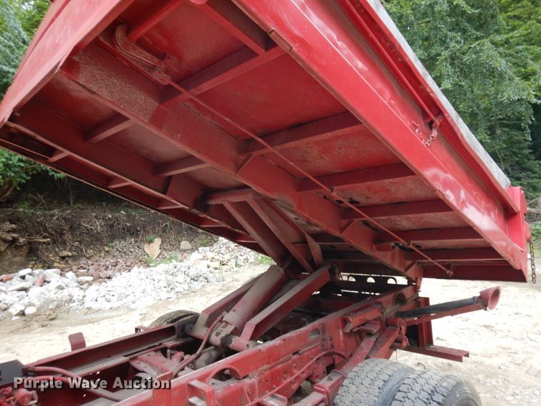 image for item HA9386 1999 Ford F550 Super Duty  dump truck