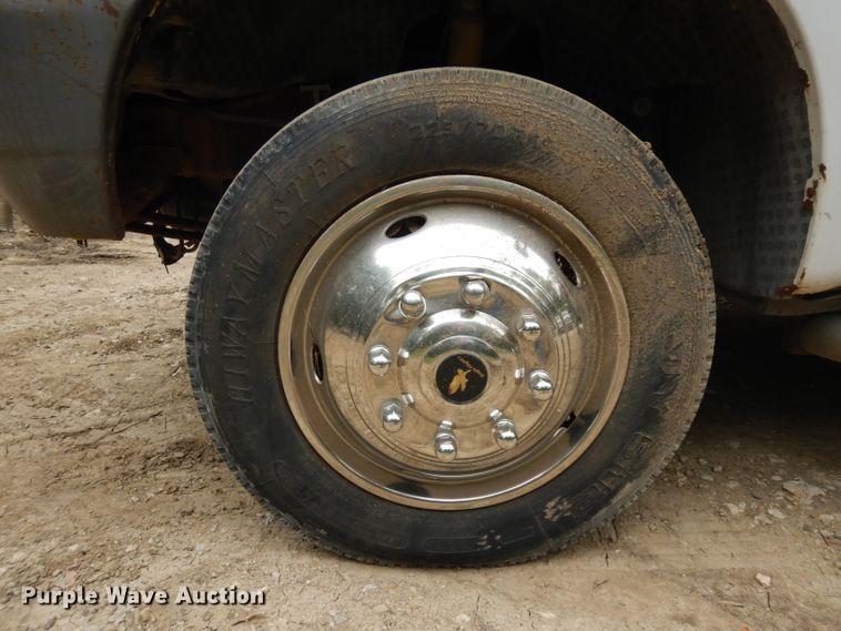 image for item HA9386 1999 Ford F550 Super Duty  dump truck