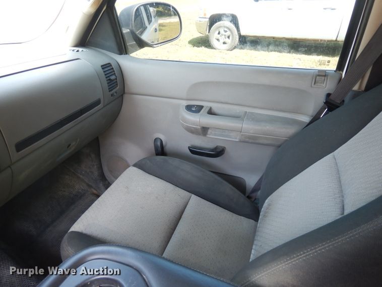 image for item HA9409 2009 Chevrolet Silverado 2500HD  Crew Cab pickup truck