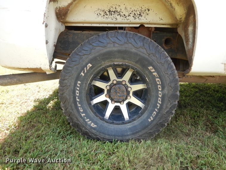 image for item HA9409 2009 Chevrolet Silverado 2500HD  Crew Cab pickup truck