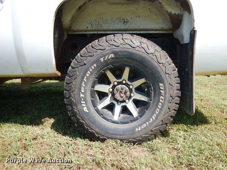 image for item HA9409 2009 Chevrolet Silverado 2500HD  Crew Cab pickup truck