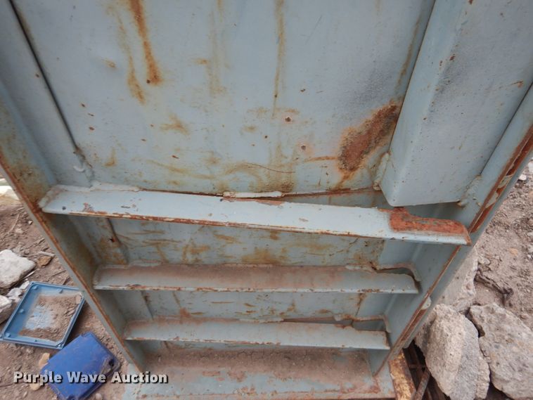 image for item HB9021 Vertical refuse baler