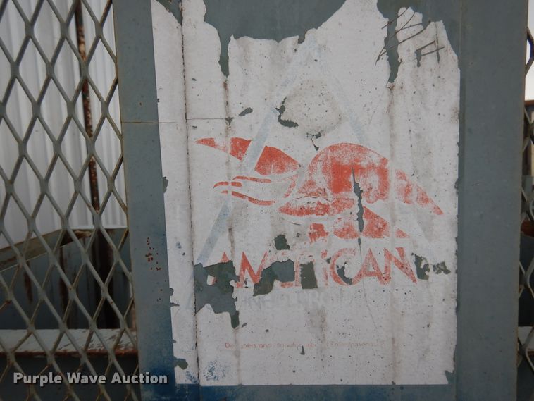 image for item HB9021 Vertical refuse baler