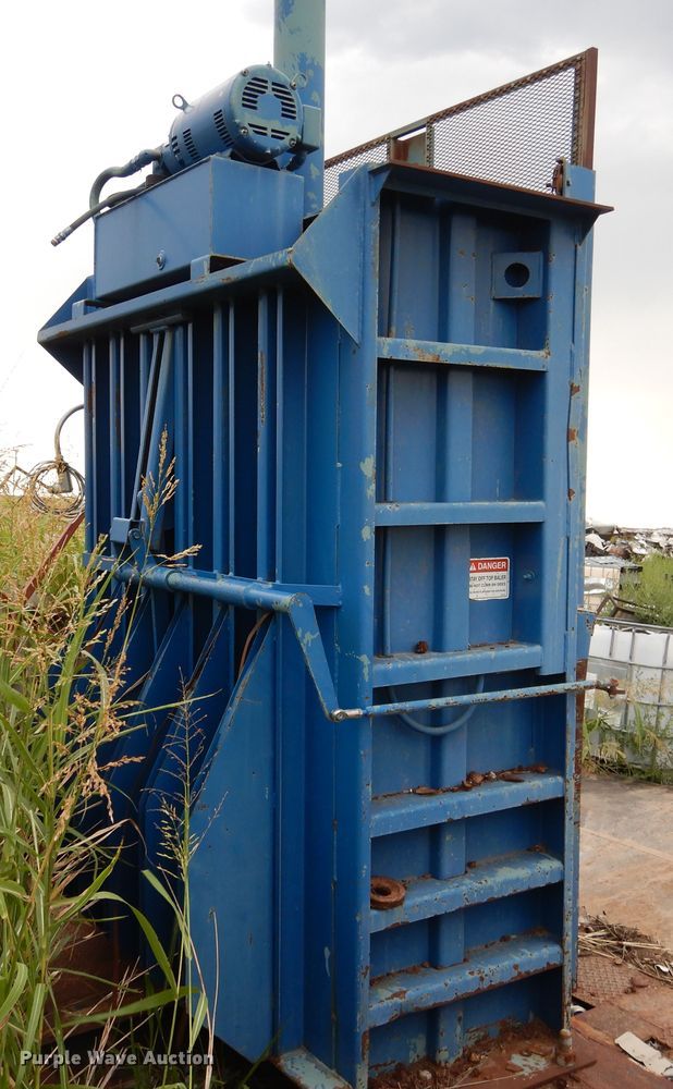 image for item HB9022 Marathon V-6030HD04 vertical refuse baler