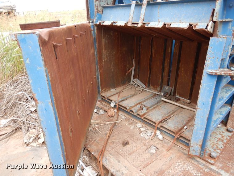 image for item HB9022 Marathon V-6030HD04 vertical refuse baler