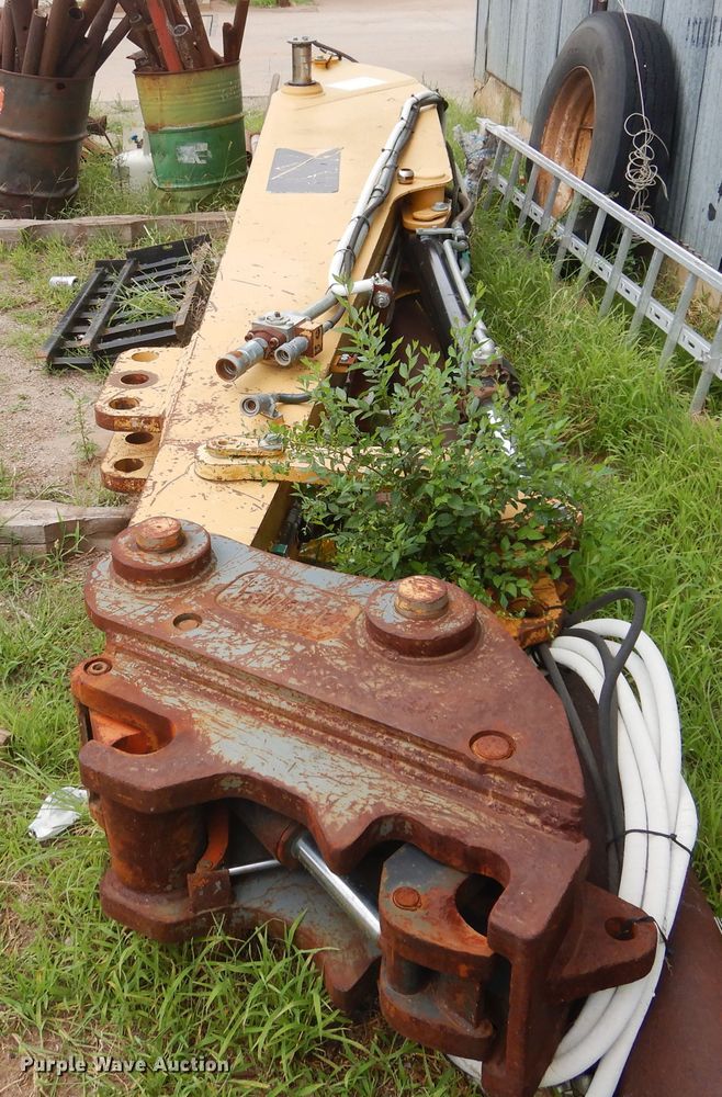 image for item HB9024 Caterpillar boom