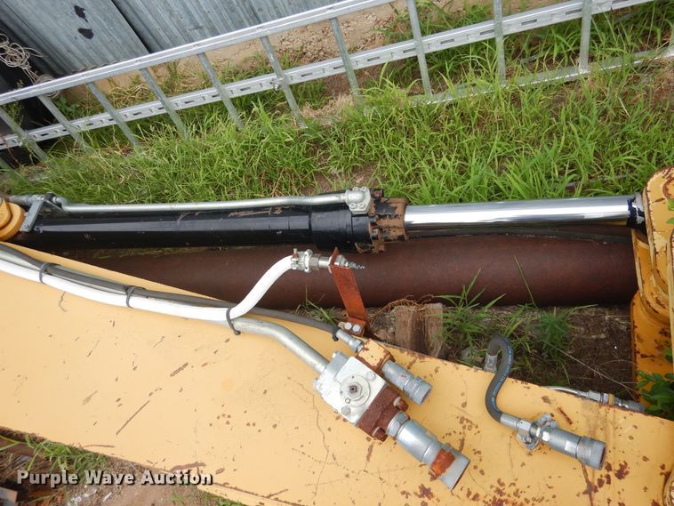 image for item HB9024 Caterpillar boom