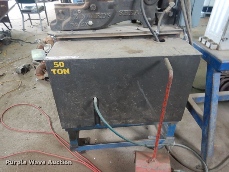 image for item HB9025 Edwards metal shear