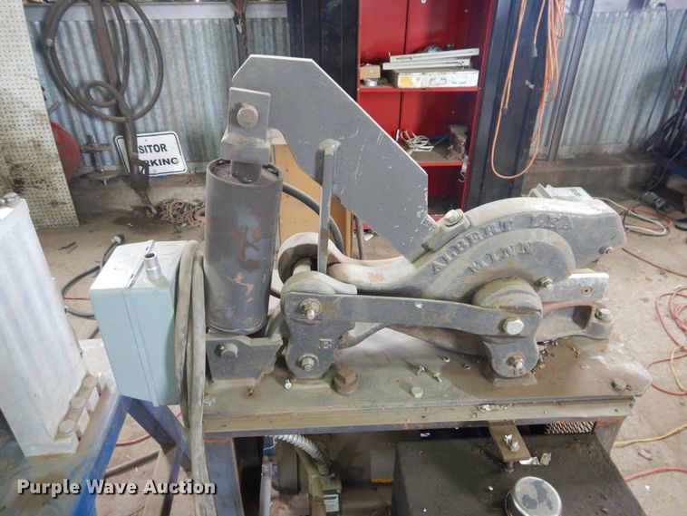 image for item HB9025 Edwards metal shear