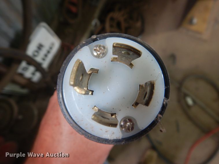 image for item HB9025 Edwards metal shear