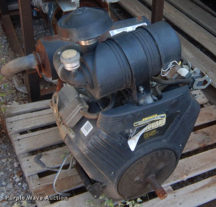 image for item HB9429 Briggs & Stratton two cylinder gas engine