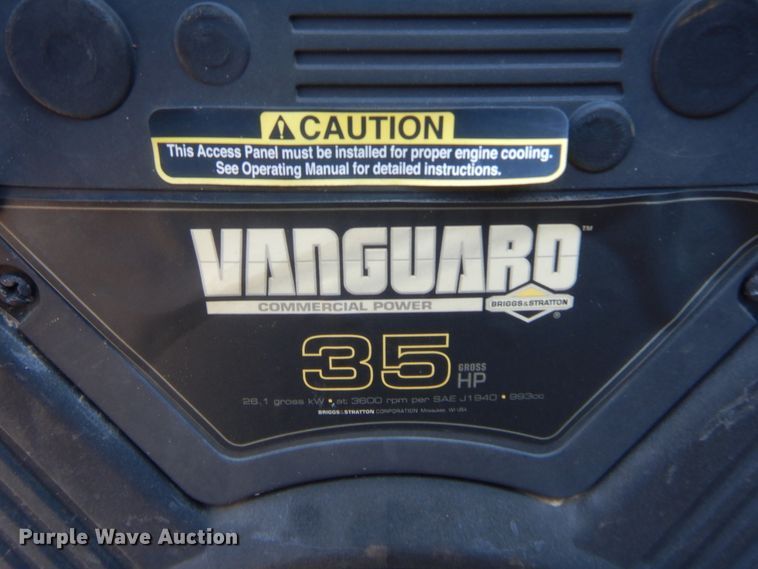 image for item HB9429 Briggs & Stratton two cylinder gas engine