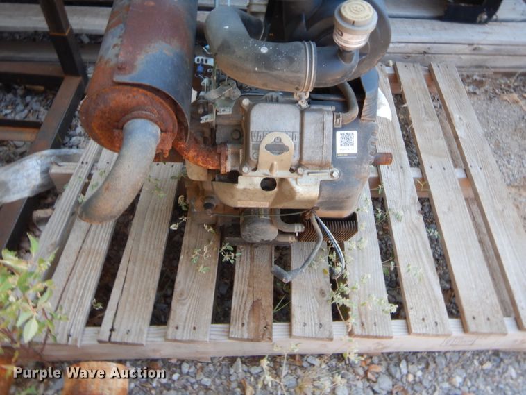 image for item HB9429 Briggs & Stratton two cylinder gas engine