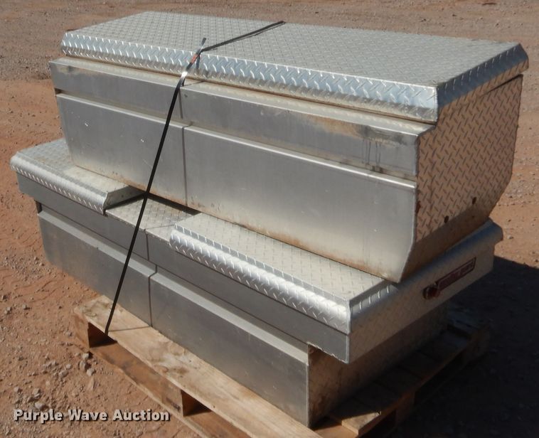 image for item HB9430 (2) cross bed toolboxes