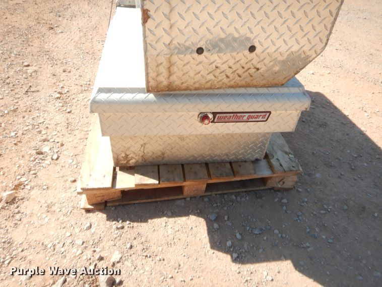 image for item HB9430 (2) cross bed toolboxes