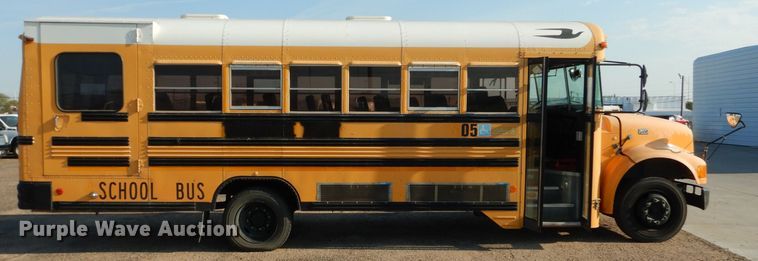 image for item HC9085 1999 International 3800 Blue Bird  school bus