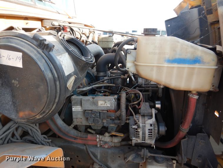 image for item HC9085 1999 International 3800 Blue Bird  school bus