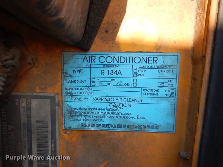 image for item HC9085 1999 International 3800 Blue Bird  school bus