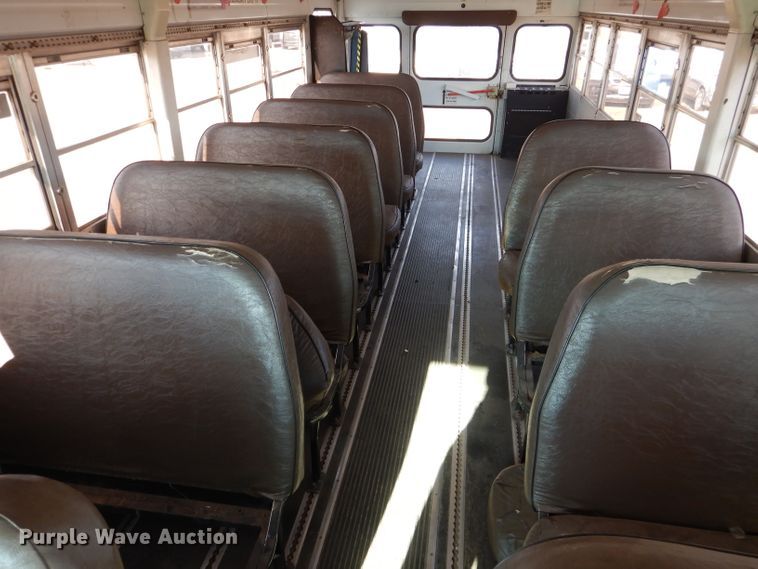 image for item HC9085 1999 International 3800 Blue Bird  school bus