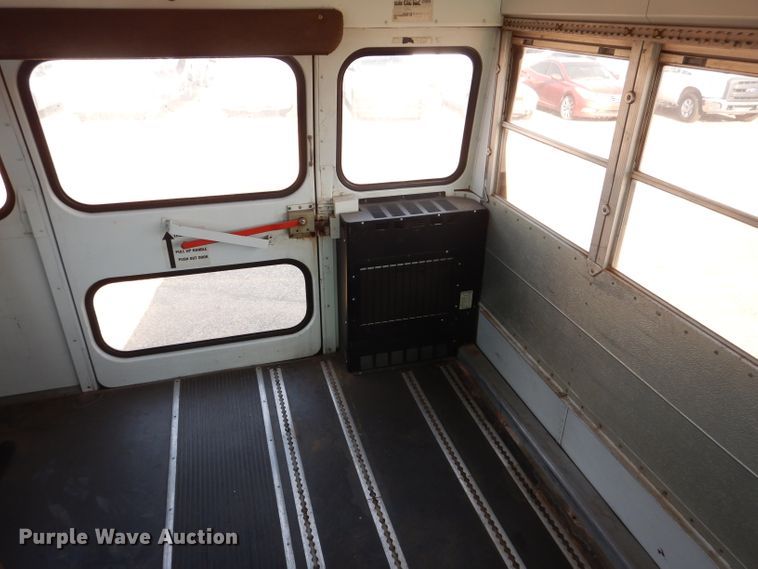 image for item HC9085 1999 International 3800 Blue Bird  school bus