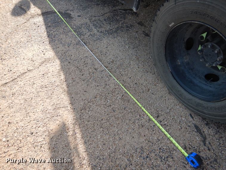 image for item HC9085 1999 International 3800 Blue Bird  school bus