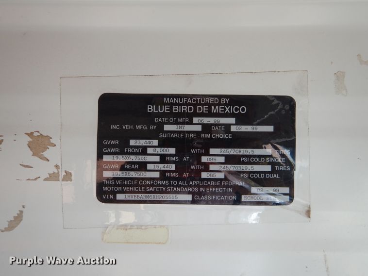 image for item HC9085 1999 International 3800 Blue Bird  school bus