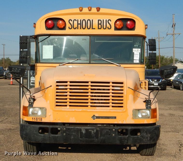 image for item HC9086 1999 International 3800 Blue Bird  school bus